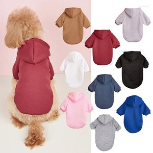 犬のアパレル秋と冬のペットの服アンチシェディング暖かいクラシックソリッドカラーポケットレスフード付き子犬スウェットシャツ