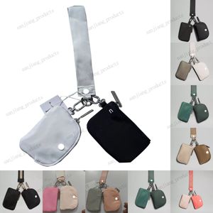 Lu Dual Pouch Wristlet Pink Keychain Mini Yoga Bag bag zip mini zip حول المحفظة المحفظة المحفظة بسلسلة المفاتيح المحفظة مصممة عملة معدنية مصغرة كيس صالة رياضية