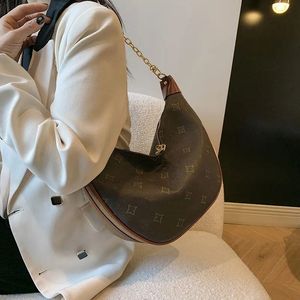 Designer Hobo Loop Bolsa de Ombro Bolsa Mulheres Meia Lua Underarm Loop Bolsa Croissant Chain Crossbody Bags Bolsas Grande Tote Removível Zippe