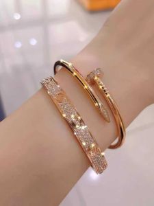 Carts bracelet Netizen Same 18K Rose Gold Full Sky Star Bracelet with Micro Diamond V Nail for Valentines Day Gift to Girlfriend 750