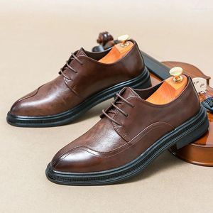 Sapatos casuais masculinos preto apontado dedo do pé de couro deslizamento-on conforto moda escritório para masculino zapatos de hombre