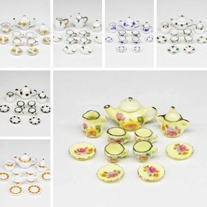 16 BJD Doll House Accessories Mini Desk Top China Tea Cup Bottle Set for 115 Decoration 240325