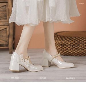 Dress Shoes Spring Autumn Round Head Shiny Leather Surface Shallow Mouth Metal Chain Bow Knot Comfortable Mary Jane Single Shoe Girl