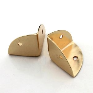 2pcs Metal Triangle Bag Corner Protector Buckle for Leather Craft Purse Flap Handbag Book Photo Album DIY Hardware Accessories