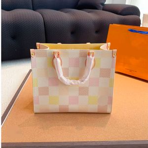 Berömda designerväska Loop Tote Checkerboard Computer Matchning Praktisk stor kapacitet Rese Business Package Multifunktionsväskor Handväskor Designer Kvinnor