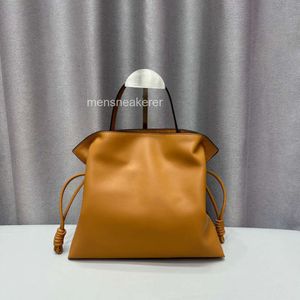 New Loev Soft Totes 2024 Flamenco Tote Bag Classic Light Leather Bags Women Spain Purse French Design Luxury Style Women's Drawstring Handbag High End QAYL