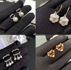 Brincos de designer marca carta parafuso prisioneiro 925 prata diamante pérola brinco casamento jóias presentes aniversário alta qualidade bronze cobre studs