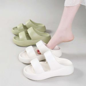 Thick soled slippers for women's summer 2024 new outdoor fashion Japanese and Korean soft soled beach internet celebrity women's trendy sandals