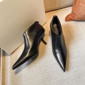 The Row Shoes Boot Designer Coco Romy Boots Frauen Fashion Leder Heel-Knospenstiefel Zehenspitze Spitze Bootie Größe 35-42 1Gre