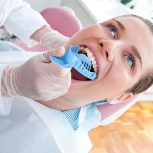 Prodotti dentali 10pcs/set vassoio di plastica dentale senza mesh dentist strumenti di laboratorio di odontoiatria