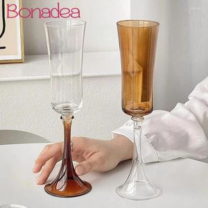 Copos de vinho criativo marrom taça de licor de vidro de alta aparência copos de suco transparente estilo antigo castiçal decorações para casa