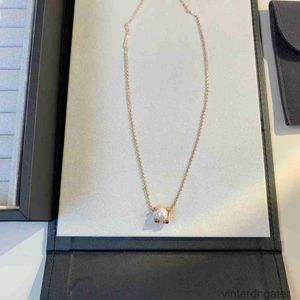 Top Luxury Fine Original 1to1 Designer Necklace for Women Carter Pearl Bull Claw Necklace Women's Pearl Pendant Necklace Emotional Gift Jewelry for Women