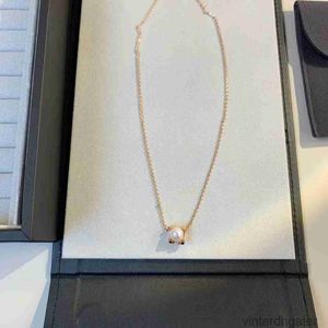 Top Luxury Fine Fine originale 1to1 Collana designer per donne Carter Pearl Bull Claw Necklace Women's Pearl Cionclace Emotional Regalo Emotivo Gioielli per donne