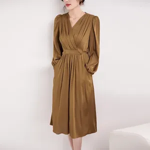 Casual Dresses 2024 Winter And Autumn Women Long Sleeve Warm Fashion Ladies Brown Silk Velvet V-Neck Dress