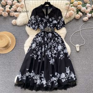 Casual Runway 2024 Dresses Women Blue Dress Turn-Down Collar Kort ärm Lapptäcke Lace Floral Print Party Midi Robes Female 2023