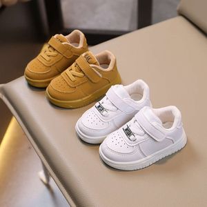 Children's Baby Board Spring and Autumn Boys' Shoe Walking Soft Sole Anti Slip Girls' Breathable Sports Little White Shoes 1-6 Years Old