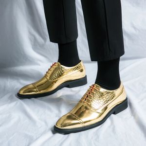 Sapatos Designer de luxo Ponto Gold Black Brogue Oxford Leather Shoes para homens Vestido de baile de casamento