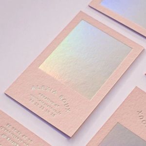 封筒caddsgn 200pcsカスタムホログラムの名刺ピンクとホロガフィック600gsmコットンカードダブルサイド印刷訪問カード1.0厚