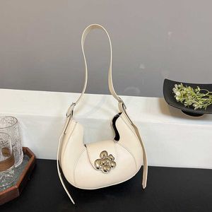 Women s Bag 2024 Spring Summer New Solid Color Pu Spliced u Shaped Underarm Flower Buckle Style Shoulder 240403