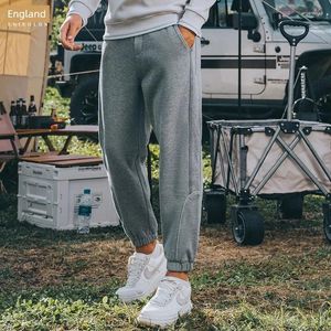 Pantaloni da uomo Yingjuelun Sport per i giovani nella stagione primaverile e autunnale Grigi Guardie Collant larghi alla moda Casual