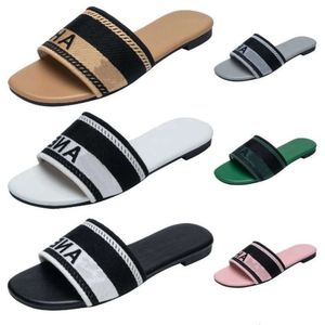 2024 Paris İşlemeli Dazzle Tasarımcı Terlik Kadın Sandalet Yaz Plajı Stripes Sıradan Düz Kaydırıcılar Kadın Bayanlar Flip Flops Nakış Ana Ayakkabı 466