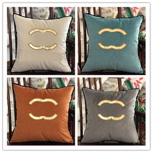 Designer Dekorativ kudde Fashion Letter Square Cushion med skum lyxiga kuddar hem dekorera för sängkläder rumstol soffa bil