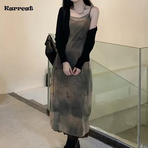 Karrcat Vintage Tie Dyeプリントメッシュドレスグランジゴシックスパゲッティストラップミディドレス韓国スタイルパーティードレスフェアコアベスティドス240320