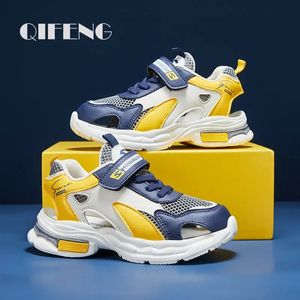 Summer Boys Soft Sport Sandals Fashion Light Mesh Sneakers Детские детские туфли Обувь Осенняя свет Тенис Мультипликационные сандалии квартира 240326