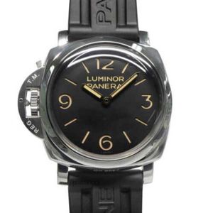 Lyxklockor Mens Panerrais armbandsur Designer Power Reserve Automatic Black Titanium 44mm Automatiska mekaniska klockor Rohy