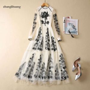 Dresses European Casual And American Women's Wear For Winter 2024 Long Sleeve Floral Mesh Embroidery Fashion Pleated Dress XXL