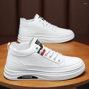 Lässige Schuhe Frühling Männer atmungsaktivem High-Top Small White Trend Platform Sport Leisure Board Nicht-Schlupf-Turnschuhe für Männer