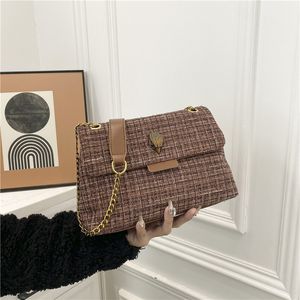 Kurt Geiger Luxury Designer Bag Mini Handväskor Londons Womens Man Högkvalitativ axelväskor Metall Sign Pochette Clutch Crossbody Chain Påsar