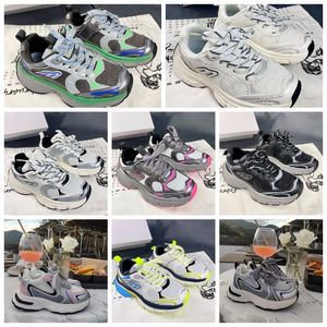 Fashion Infant Big Kids Strickspiel für Mädchen Jungen Love Designer Running Shoes Baby Kind atmungsaktives weißes Schwarzklettern Casual Sneakers Kleinkind-Trainer 26-36