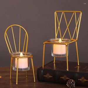 Titulares de vela XD-2 PCs Cadeira nórdica Shape Metal Solter Desktop Candlestick Home Party Decor Dining Table