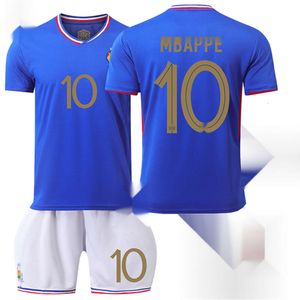 Na camisa de jersey da xícara de futebol MBAPPE para o time francês em casa Griezmann Giroud Belle Jersey