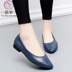 Casual Shoes Muyang Ballet Flats 2024 Äkta läder Flat Woman Pointed Toe Work Women Loafers Storlek 34-42