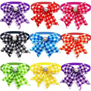 Dog Apparel 50/100pcs Valentine's Day Small Bowties Pets Accessories Lattice Style Pet Grooming Products