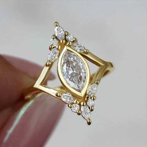 2pcs anéis de casamento caoshi rombus anel de forma feminina lindas jóias de dedos com zirconia brilhante acessórios de cores de ouro para casamento