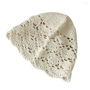 Berets Handmade Crocheted Lace Hat Vintage Turban Casual Cap Elegant Beanie For Women Girls