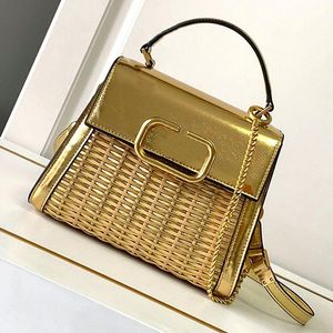 Modebeutel gewebte Ledertasche Designer Stroh Bag Travel Tote Sommerklappenwochenende handgewebte Strohkette Schulter Crossbody Gold Bag Bea Uono