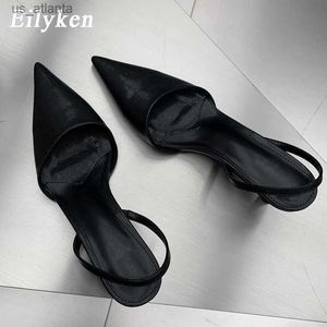 Отсуть туфли модные серебряные женщины накачают сандалии сексуальные заостренные пальцы на ногах Свадебная вечеринка Высокие каблуки Мулы Zapatos de Mujer H24040367GA