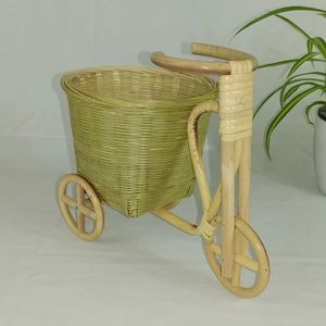 2024 Mini Bamboo Handmade Woven Wicker Straw Basket Rattan for Fruit Food Bread Organizer Bicycle Art Crafts Kitchen Desk Decoration