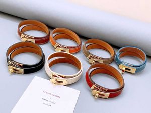 High quality Classic Bracelet designer Jewely Double layer leather plain pattern palm genuine round button bracelet womens