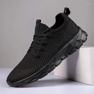 Casual Shoes Fujeak Ultralight Plus Size Footwear Outdoor Anti-Slip Comfort Sneakers andningsbara nät för män med