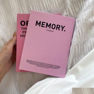 Dekorativa föremål Figurer Homemake Pink English Notebook Magazine Book Pography Props Versatile Notepad Eesthetic Room Decor Desk DHCNA