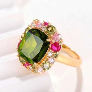 2PCS Wedding Rings Huitan Newly Colorful Green Cubic Zirconia Rings for Women Special-interested Wedding Party Gorgeous Accessories Female Jewelry