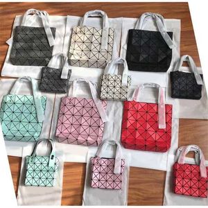 WOMENS 2024 BASSE DI SEGNI ORIGINALI GIAPPONESE IN VENDITA NUOVA BODY MINI CROCE NUOVA GRID PER DONNA PATOLA SQUARE CHIFICA SQUAGA