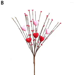 Decorative Flowers Realistic Artificial Valentine's Day Heart Shape Red Berry Bouquet Lifelike Flower Decoration For Home Decor