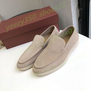 2024 Luxury Summer Walk Flats Män avslappnad loafer mjuk mocka läder LP-skor Slip på elastisk nötkött Senbotten Designerskor för man 38-46EU Y43