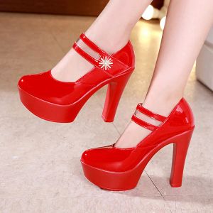 Pumpar 8 10 13 cm liten storlek 3243 grunt Mary Janes Red Wedding Shoes Bride Platform Pumpar 2023 Women's Block High Heels Shoes Model